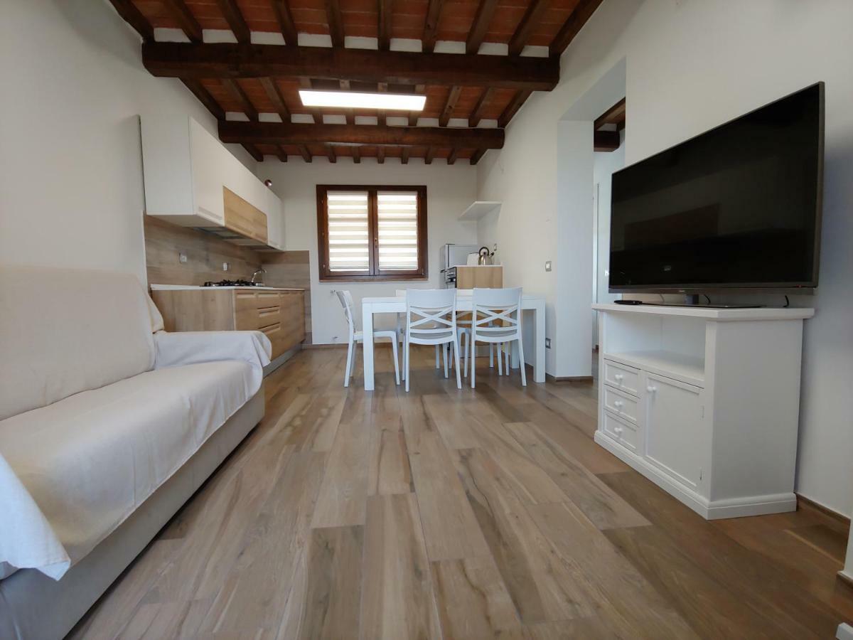 I Tre Casali Apartamento Volterra Exterior foto
